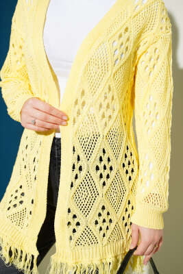 Püsküllü Baklava Desen Ajurlu Hırka Sarı - Hırka