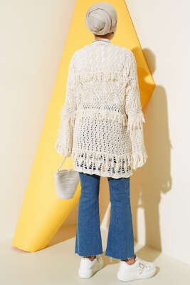 Püsküllü Triko Hırka Bej - Triko Hırka