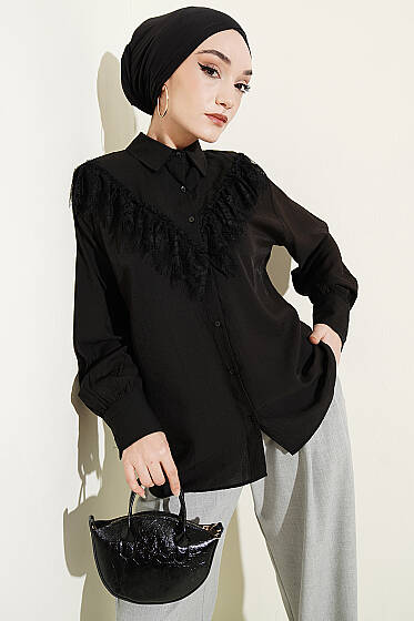 Püsküllü V Dantelli Gömlek Siyah - Gömlek