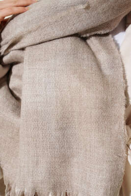 Püsküllü Yumoş Omuz Şalı Vizon - Omuz Şalı