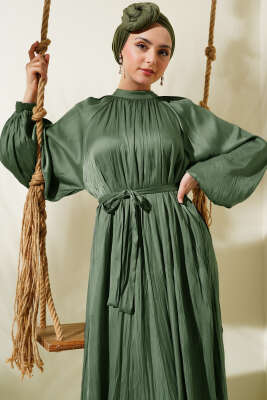 Reglan Balon Kol Kırışık Saten Elbise Haki - Tesettür Elbise