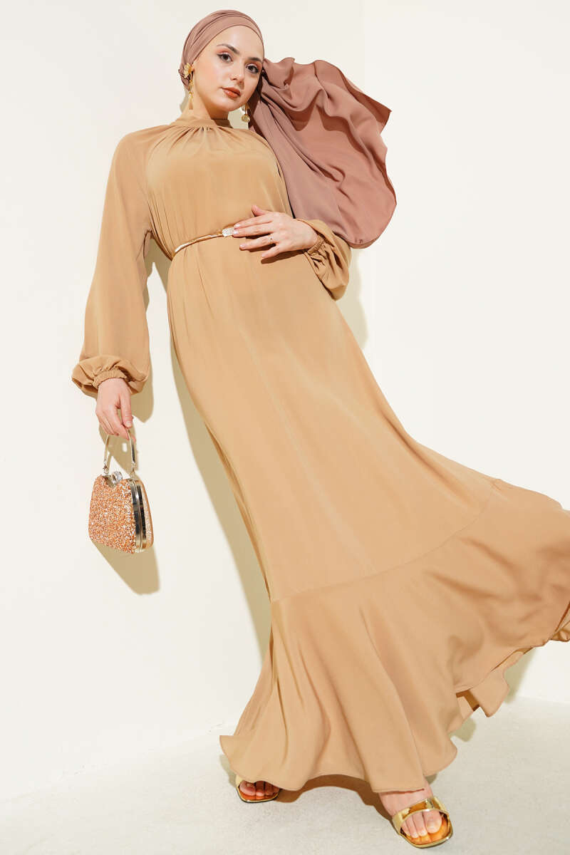 Reglan Kol Zincir Kuşaklı Elbise Camel