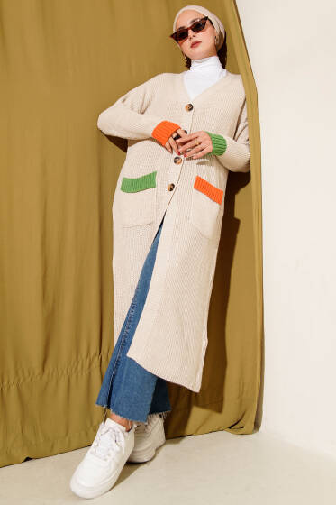 Renk Detaylı Salaş Bej Hırka - Hırka
