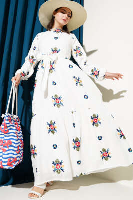 Renkli Çiçek Nakışlı Kuşaklı Elbise Beyaz - Tesettür Elbise