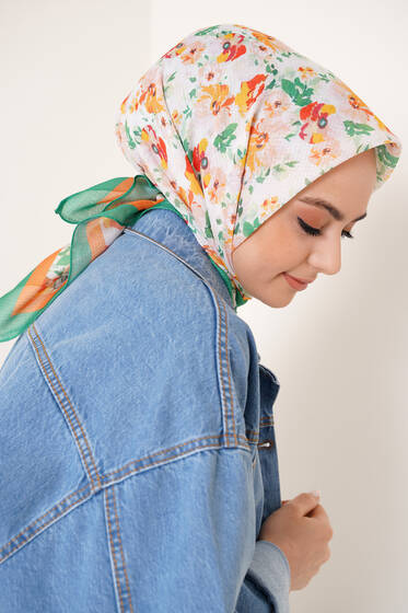 Renkli Çiçekler Serisi Eşarp Zümrüt Yeşili - Black&White