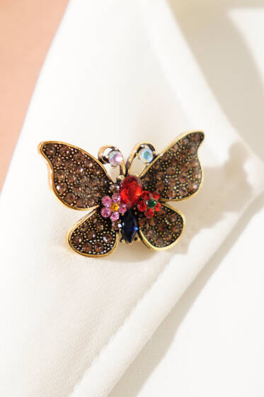 Renkli Kristal Taşlı Kelebek Figürlü Broş Gold - Broş