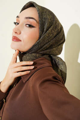 Retro Desenli Eşarp Haki 