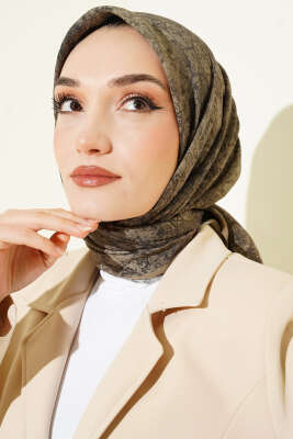 Retro Desenli Eşarp Nefti - Başörtüsü