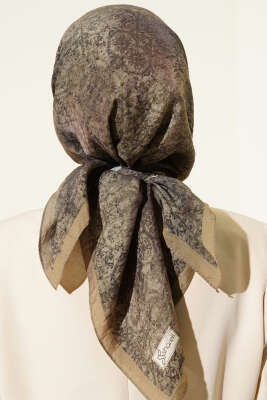 Retro Desenli Eşarp Nefti - Başörtüsü