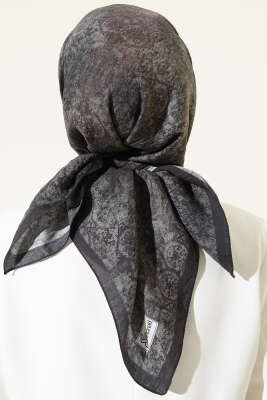 Retro Desenli Eşarp Siyah - Başörtüsü