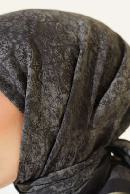 Retro Desenli Eşarp Siyah - Başörtüsü