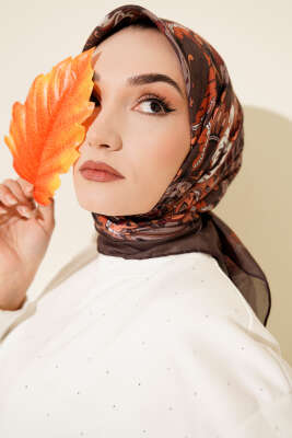 Retro Motifli Modal Eşarp Acı Kahve - Başörtüsü