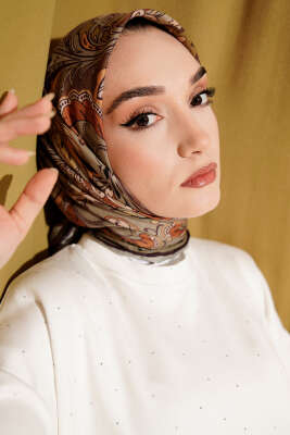 Retro Motifli Modal Eşarp Haki - VERTU (NYD TEKSTİL)