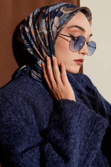 Retro Motifli Modal Eşarp Lacivert - Başörtüsü