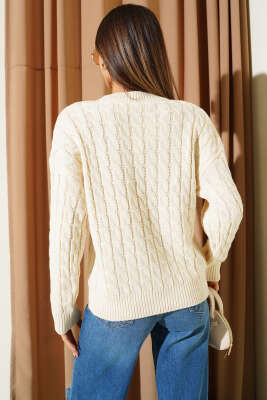 Saç Örgü Kabartmalı Triko Kazak Bej - Kadın Giyim Modelleri