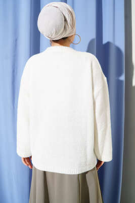 Sakallı Simli Triko Kazak Ekru - Triko Kazak