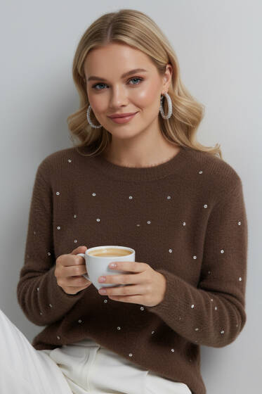 Sakallı Taş Detaylı Kazak Kahve - Kadın Giyim Modelleri