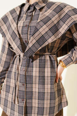 Şal Detaylı Ekoseli Gömlek Bej - Gömlek