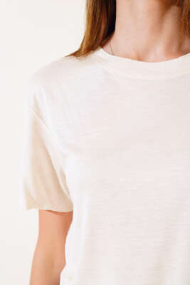 Salaş Basic T-shirt Bej - Kadın Giyim Modelleri