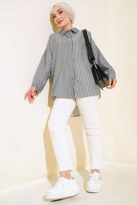 Salaş Dik Çizgili Gömlek Siyah - Yılın Fırsatı