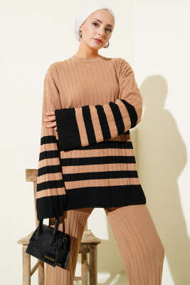 Salaş Kol Çizgili Triko İkili Takım Latte - Triko İkili Takım