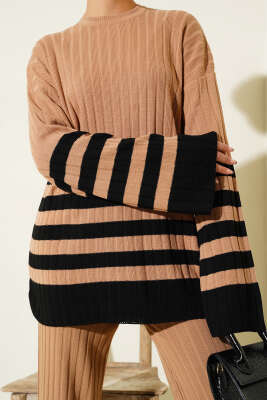 Salaş Kol Çizgili Triko İkili Takım Latte - Triko İkili Takım