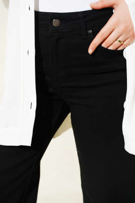 Salaş Likralı Kot Pantolon Siyah - Pantolon