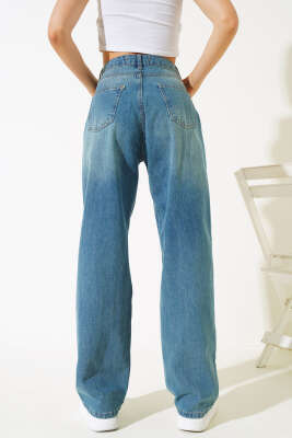 Salaş Yıpratmalı Kot Pantolon Yeşil Tint - Kadın Giyim Modelleri