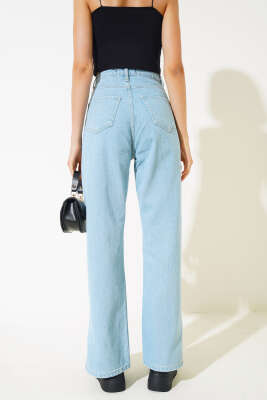 	 Salaş Yırtmaçlı Kot Pantolon Yeşil Tint - Kadın Giyim Modelleri