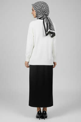 Salaş Yumoş Triko Kazak Ekru - 300-500 TL Ürünler