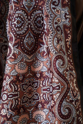 Sarmal Etnik Şal Soft Siyah Camel - Başörtüsü