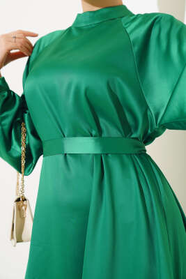 Saten Bel Kuşaklı Elbise Yeşil - Tesettür Elbise