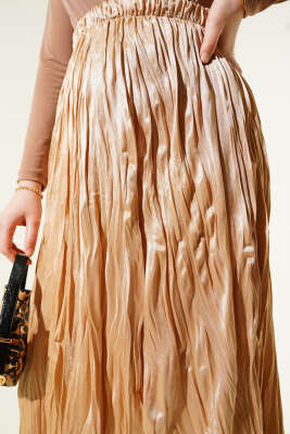 Saten Görünümlü Kırışık Etek Latte - Uzun Etek