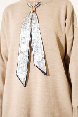 Saten Yaka Fularlı Triko Tunik Latte - Tunik