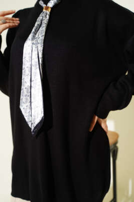 Saten Yaka Fularlı Triko Tunik Siyah - Tunik