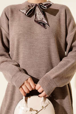 Saten Yaka Fularlı Triko Tunik Vizon - Tunik