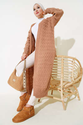 Sepet Örgü Uzun Triko Hırka Büsküvi - Triko Hırka