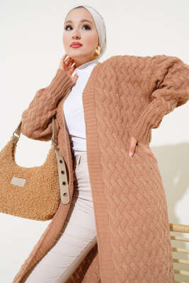 Sepet Örgü Uzun Triko Hırka Büsküvi - Triko Hırka