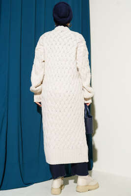 Sepet Örgülü Uzun Triko Hırka Bej - Hırka