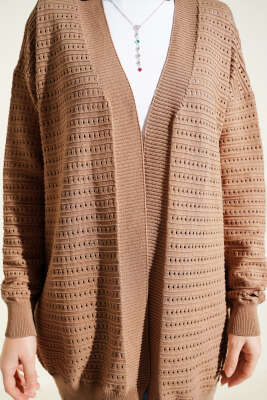 Şerit Delikli Triko Ajur Hırka Latte - Hırka