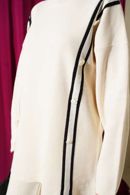 Şerit Detaylı Düğmeli Triko İkili Takım Bej - İkili Takım