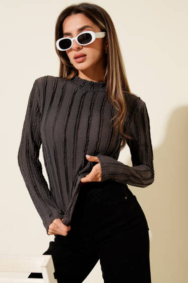 Şerit Fırfırlı Balıkçı Yaka Bluz Füme - Kadın Giyim Modelleri