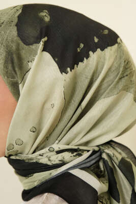 Şerit Geçişli Desen Detaylı Eşarp Haki - Başörtüsü