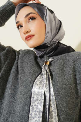Şerit Geçişli Desen Detaylı Eşarp Siyah - Başörtüsü