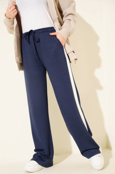 Şerit Geçişli İp Bağcıklı Pantolon Lacivert - Pantolon