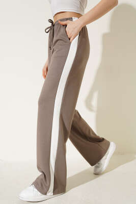Şerit Geçişli İp Bağcıklı Pantolon Vizon - Kadın Giyim Modelleri