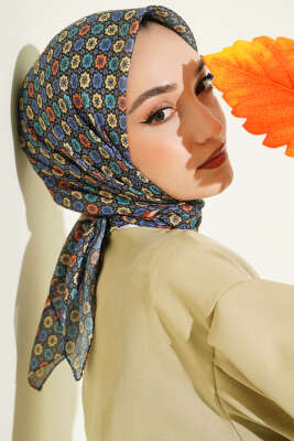 Şerit Geçişli Motifli Eşarp Benetton 