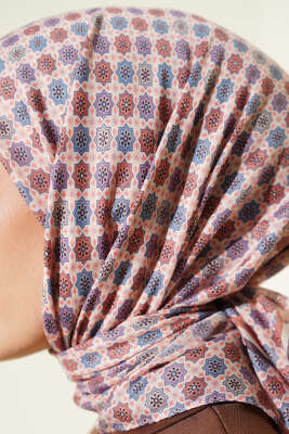 Şerit Geçişli Motifli Eşarp Yavru Ağzı - Başörtüsü