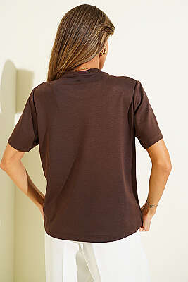 Shouke Kabartmalı T-shirt Kahve - Kadın Giyim Modelleri