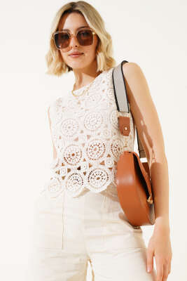 Sıfır Kol Dantelli Bluz Bej - Kadın Giyim Modelleri